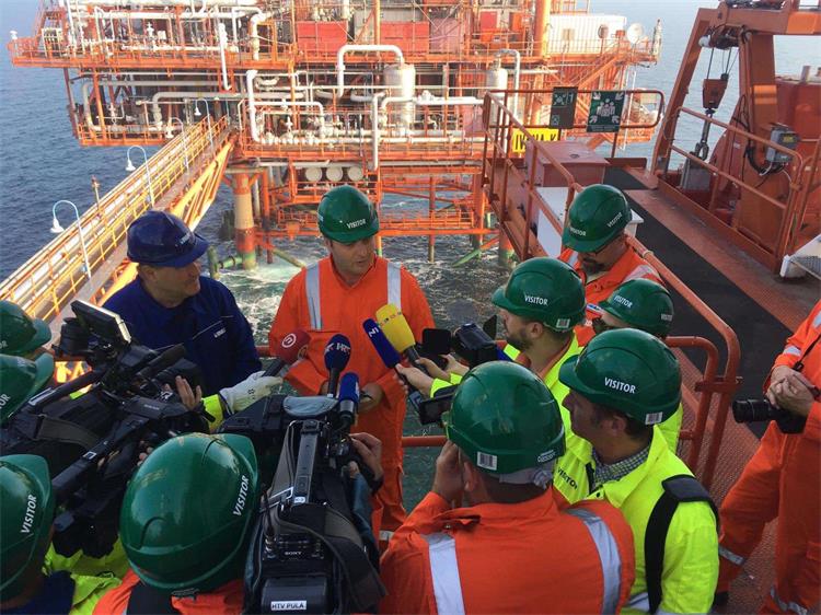 Slika /slike/Vijesti/23.10.2019. INA platforma 5.JPG